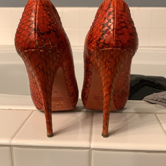 PRADA Miu Miu Orange Python Leather Peep Toe Platform Pumps Size 39 - Picture 5 of 5